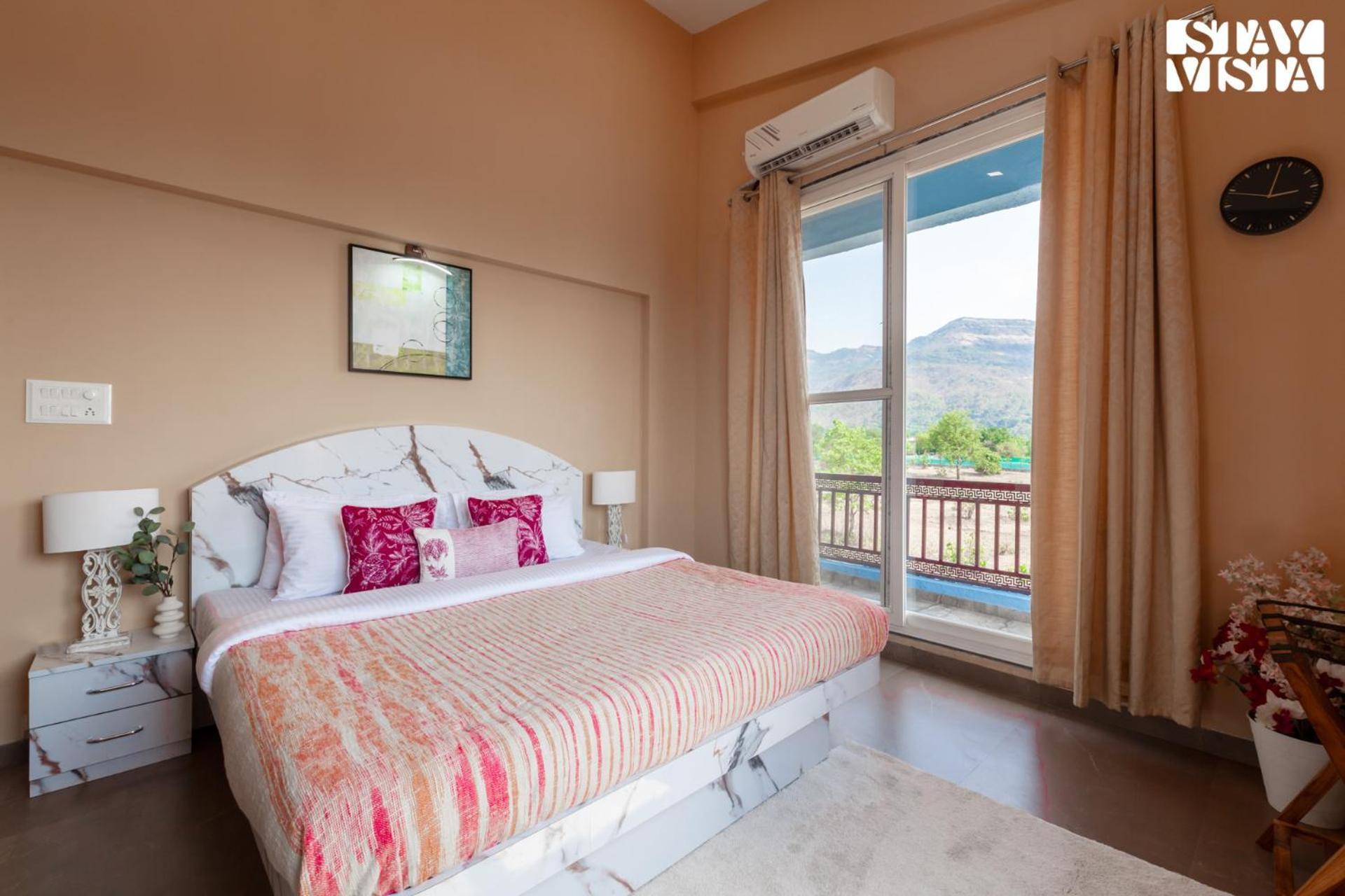Stayvista'S Hillside Meadows - Mountainside Retreat With Farm View, Pool & Deck, Lawn & Gazebo Chinchavli Exterior foto